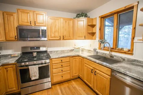 172 Tannery Loop Amherst ME 04605