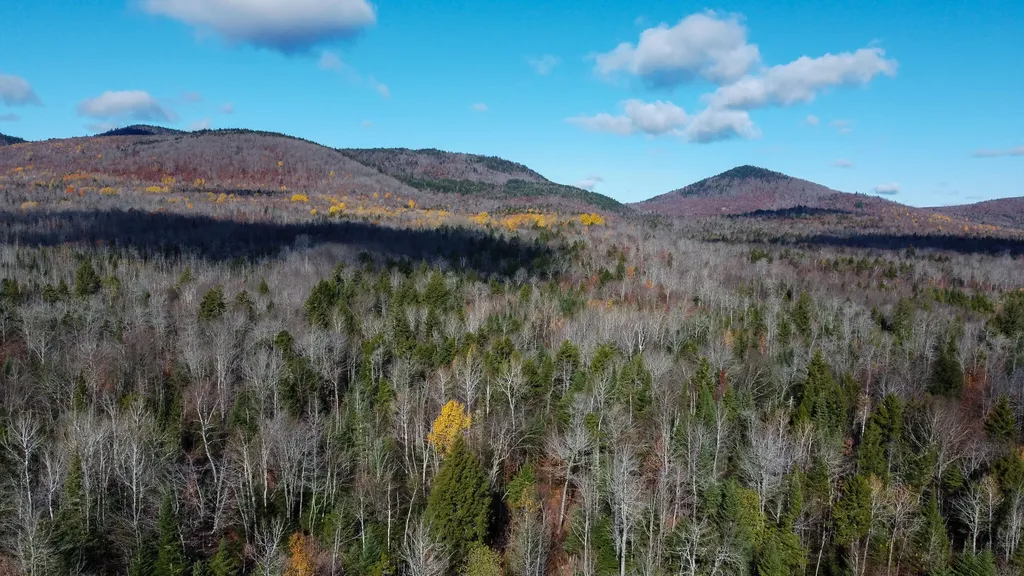 M5L16 Aroostook Scenic Highway Hersey ME 04780