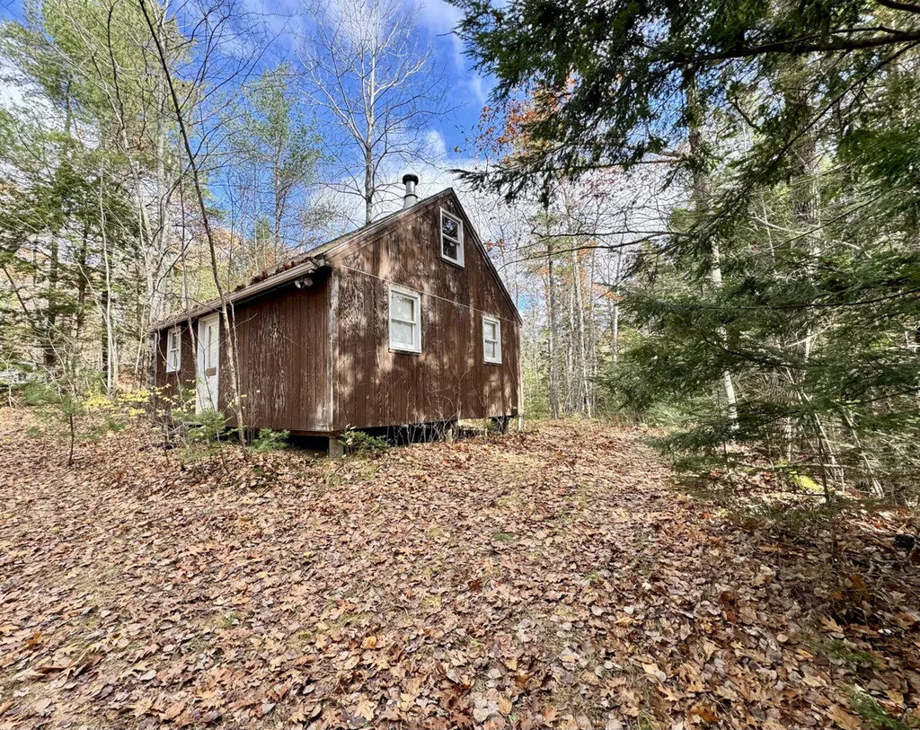 2738 Burkettville Road Liberty ME 04949