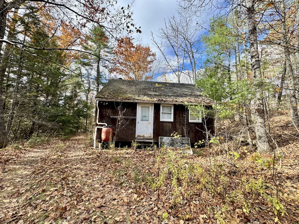 2738 Burkettville Road Liberty ME 04949