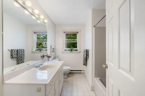 16 Oakwood Lane Kennebunk ME 04043