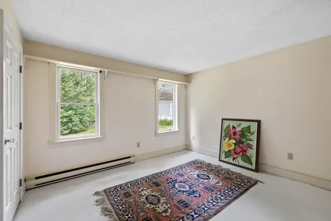 16 Oakwood Lane Kennebunk ME 04043