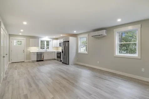 324 Ossipee Trail W Standish ME 04084