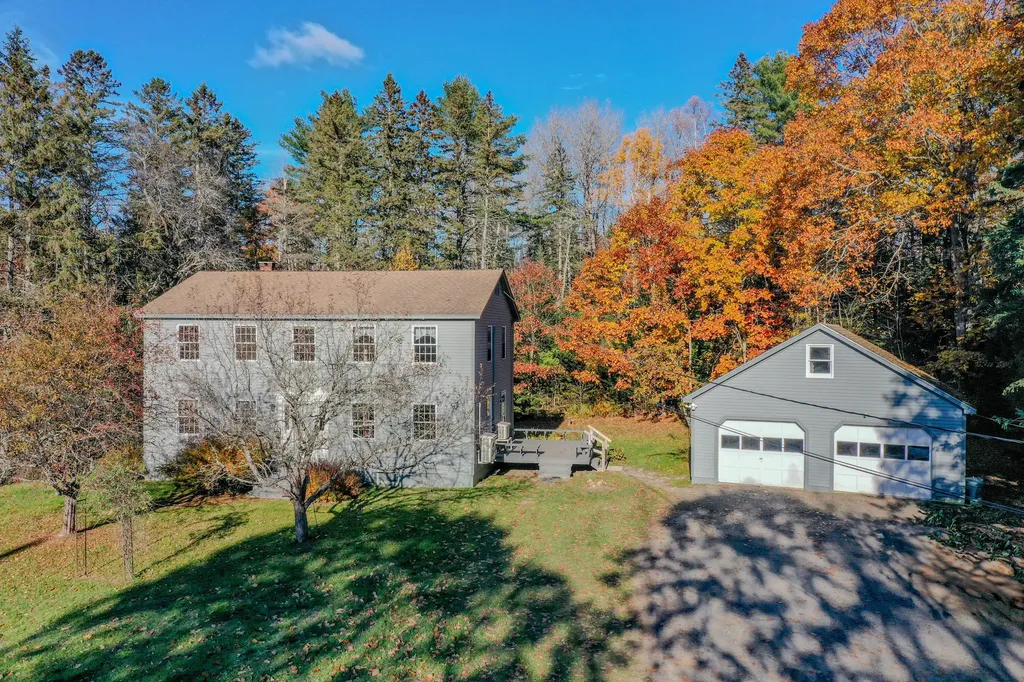 115 Cove Road Winterport ME 04496