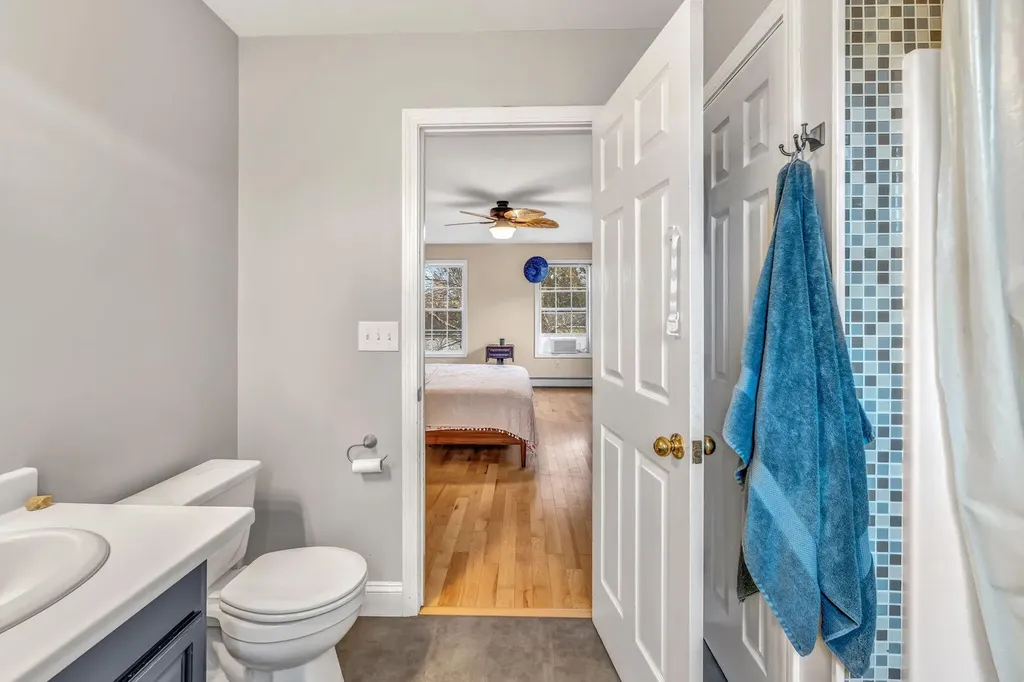 10 Independence Avenue Hampden ME 04444