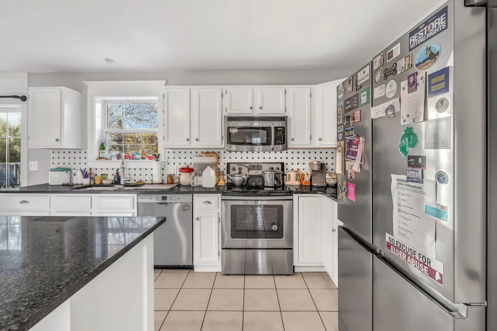 10 Independence Avenue Hampden ME 04444