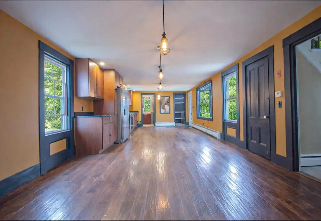 10 Jones Way Sullivan ME 04664