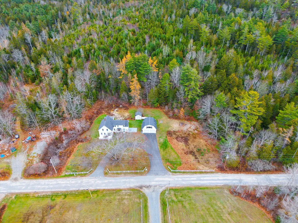 10 Jones Way Sullivan ME 04664
