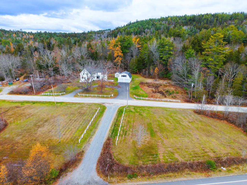 10 Jones Way Sullivan ME 04664