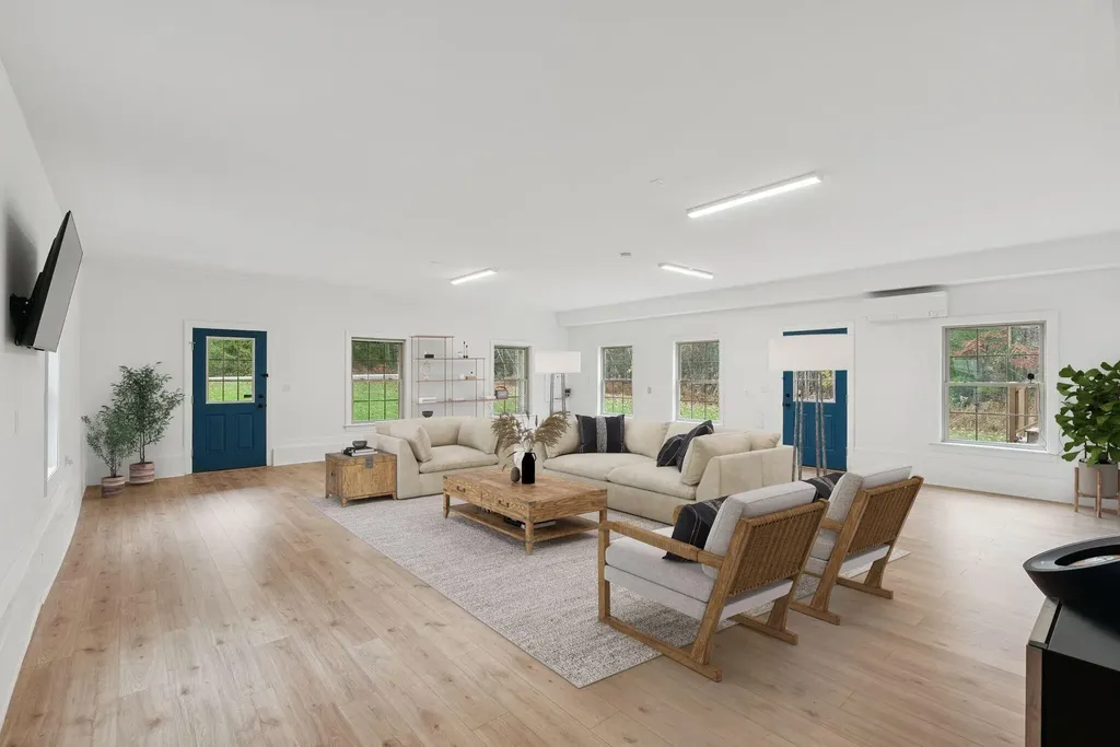 214 Thompson Road Arundel ME 04046