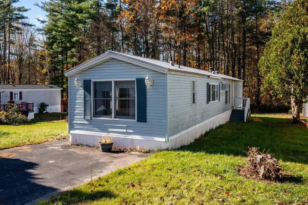 39 Pine Hill Park Berwick ME 03901