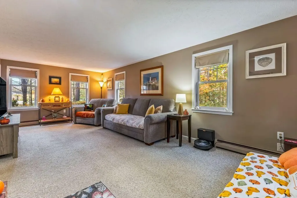 166 Pine Point Road Scarborough ME 04074