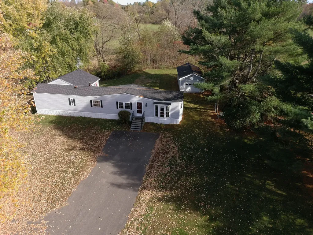 185 Mutton Lane Clinton ME 04927