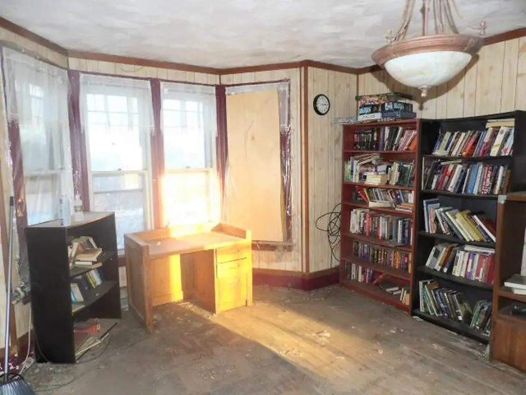 71 Pittsfield Avenue Hartland ME 04943