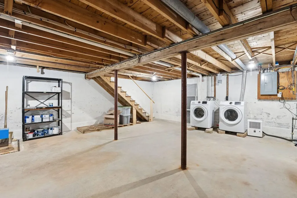 44 Brown Street Kennebunk ME 04043