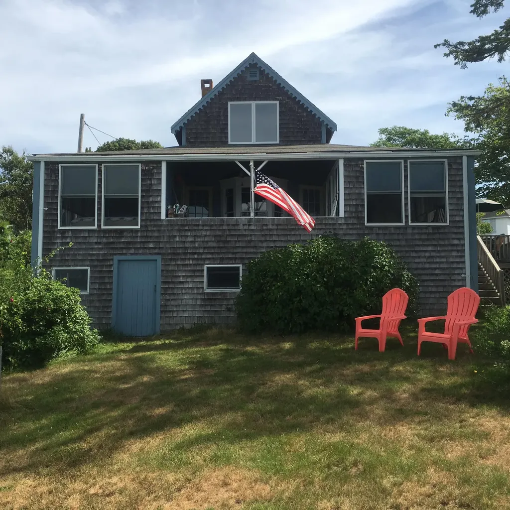 42 Thistle Lane Long Island ME 04050