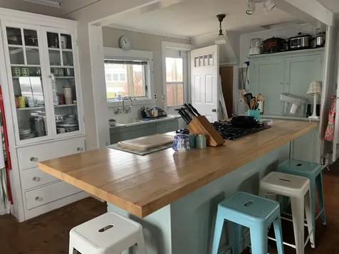 42 Thistle Lane Long Island ME 04050