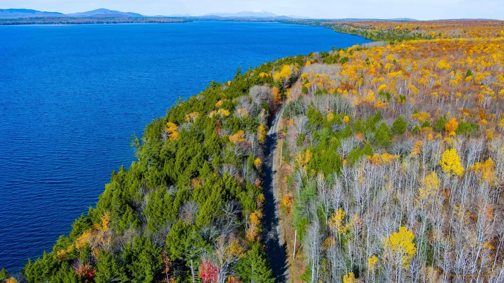 440 Railroad Bed Road Lake View Plt ME 04463