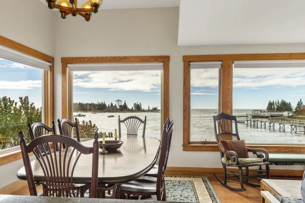 22 Gray Road Southport ME 04576