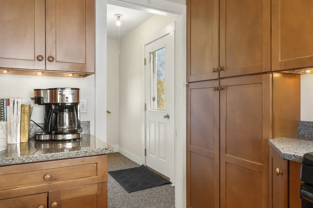 22 Gray Road Southport ME 04576