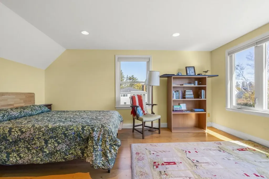 22 Gray Road Southport ME 04576