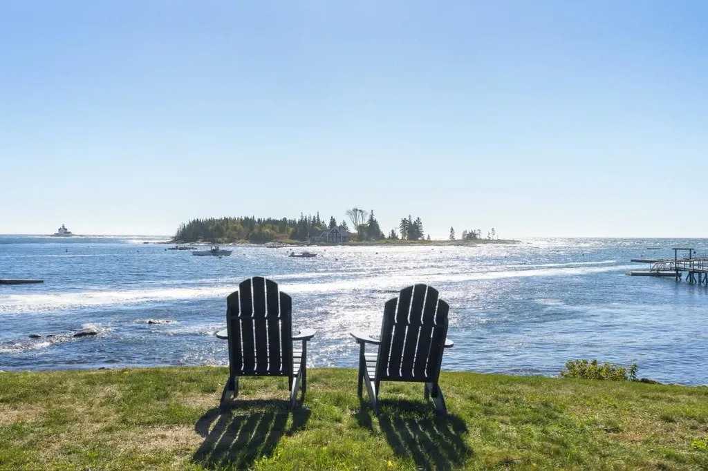 22 Gray Road Southport ME 04576