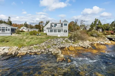 22 Gray Road Southport ME 04576