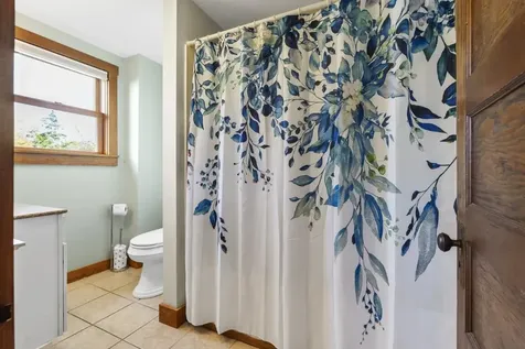 22 Gray Road Southport ME 04576