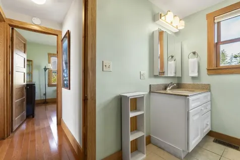 22 Gray Road Southport ME 04576