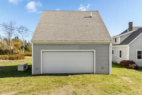 22 Gray Road Southport ME 04576