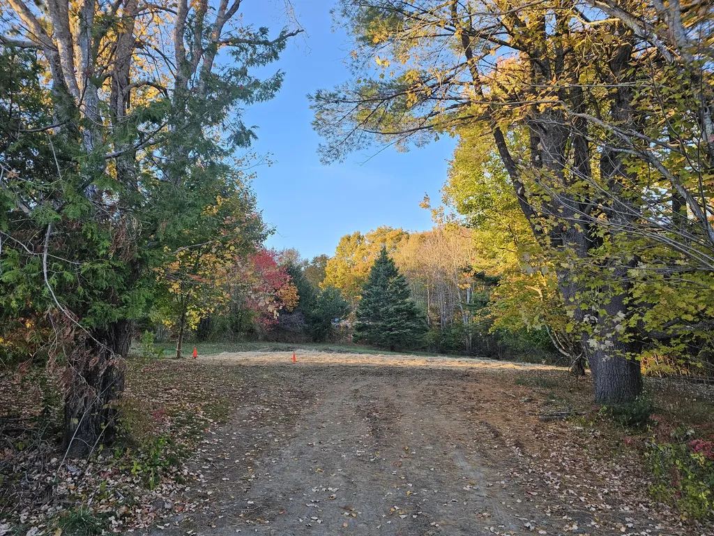 35 Hackett Road Winterport ME 04496