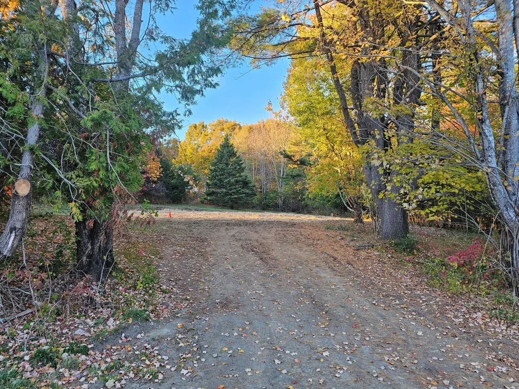 35 Hackett Road Winterport ME 04496