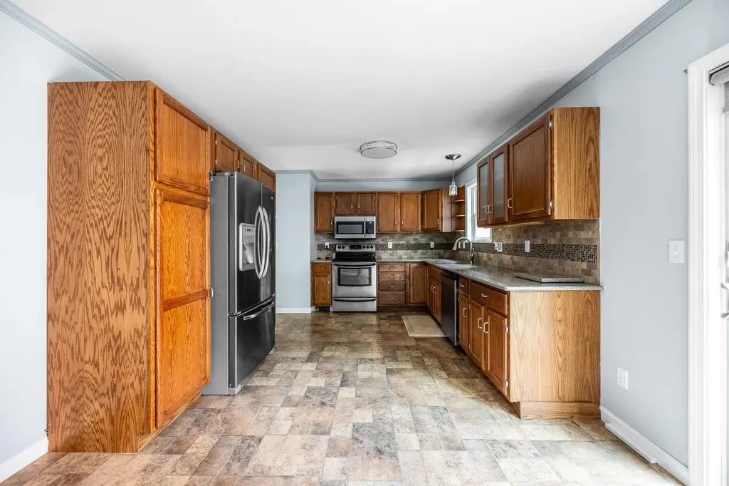 42 Yankee Avenue Bangor ME 04401