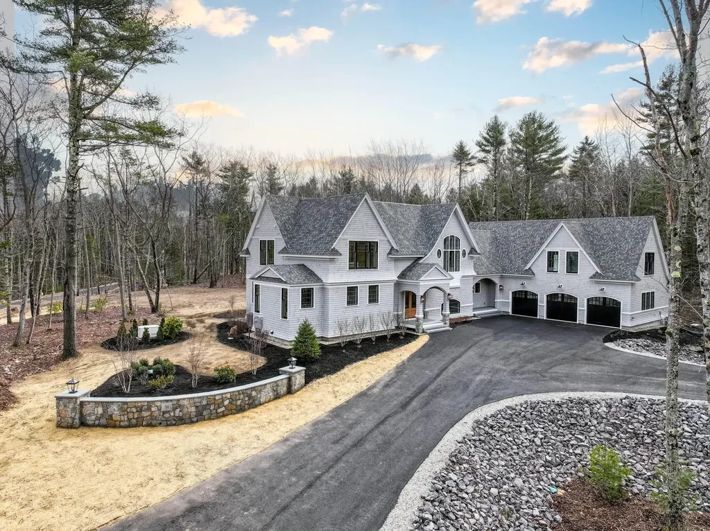 51 Woodland Drive Kennebunkport ME 04046
