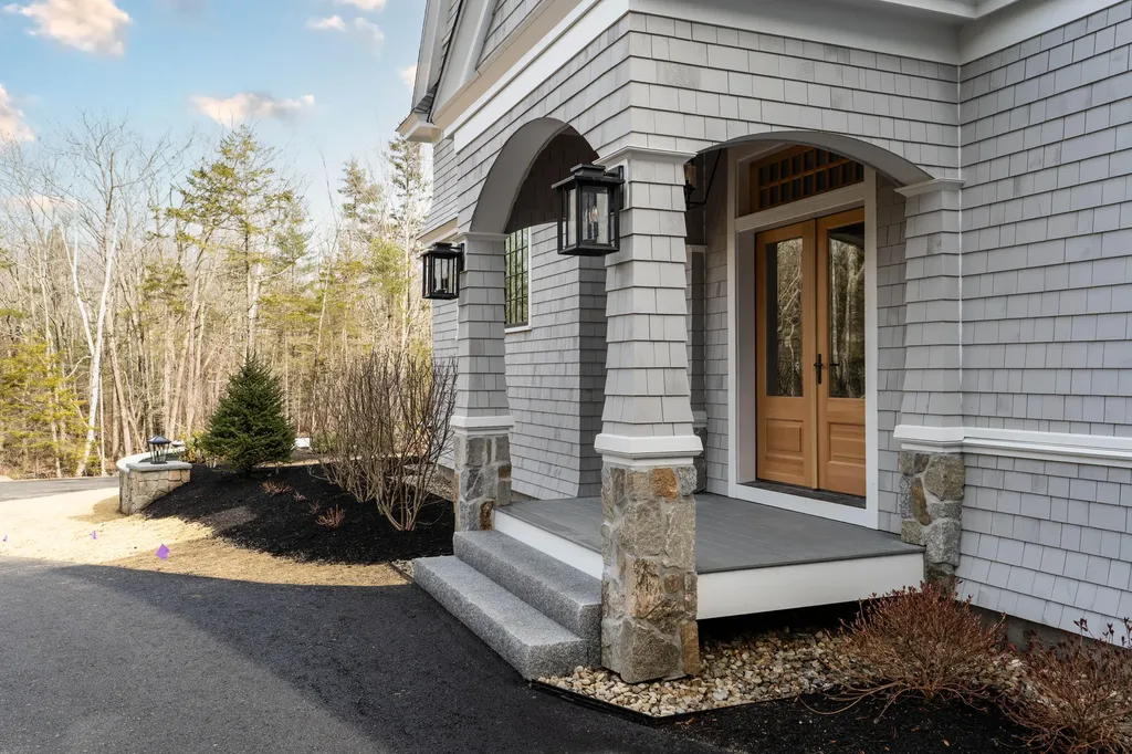 51 Woodland Drive Kennebunkport ME 04046