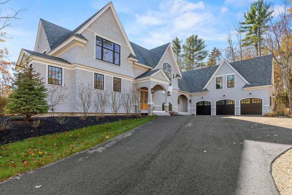 51 Woodland Drive Kennebunkport ME 04046