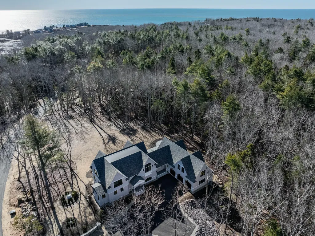 51 Woodland Drive Kennebunkport ME 04046