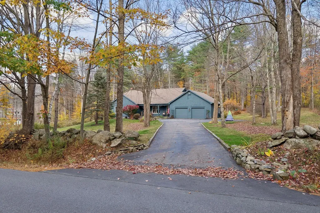 127 Brown Road Durham ME 04222