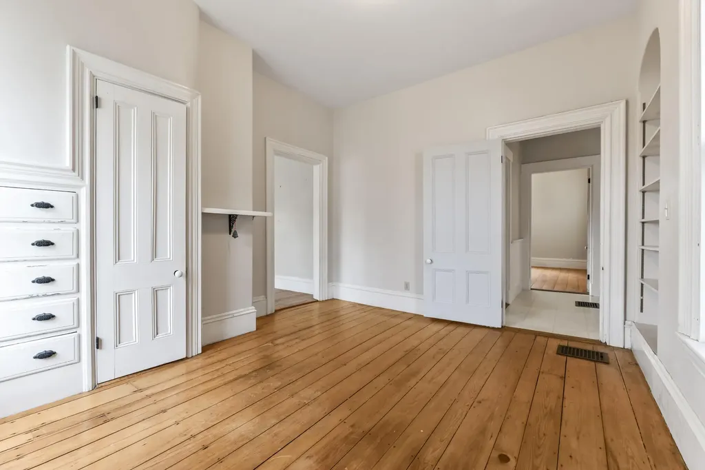 27 Gardiner Street Richmond ME 04357