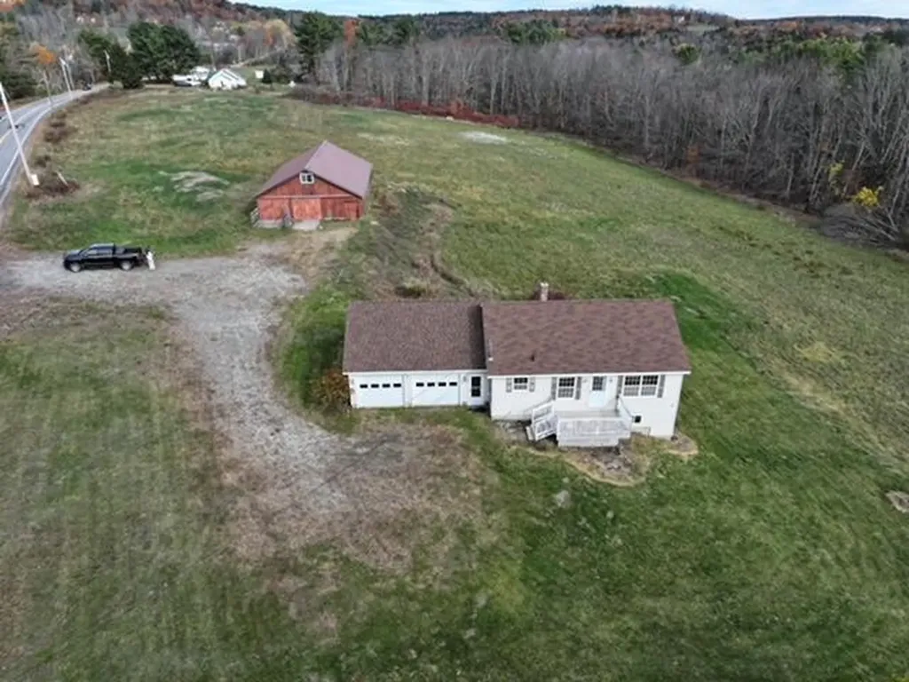 283 Church Road Readfield ME 04355