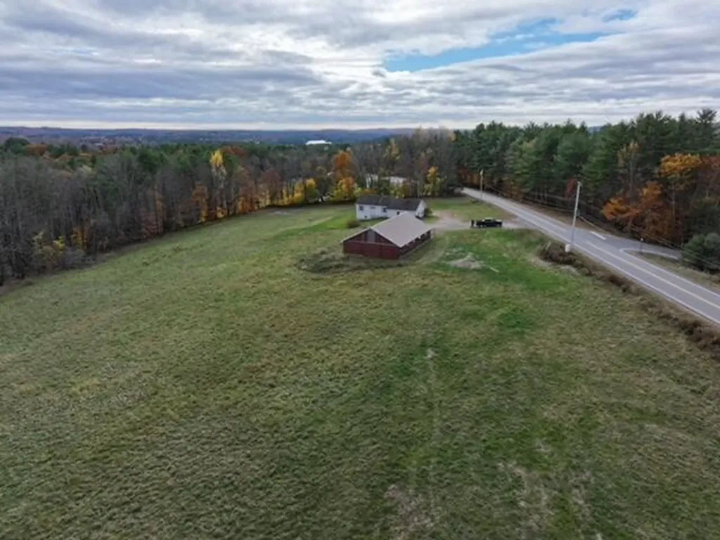 283 Church Road Readfield ME 04355
