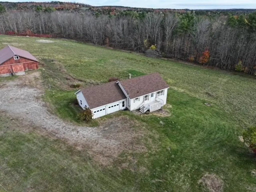283 Church Road Readfield ME 04355