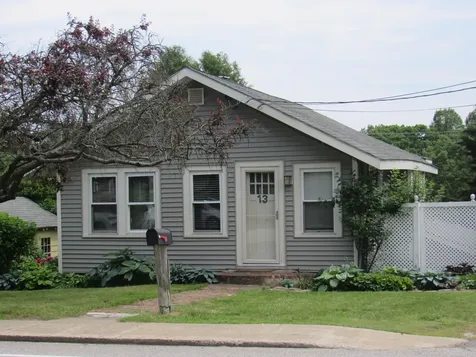 13 Bridge Street Kittery ME 03904