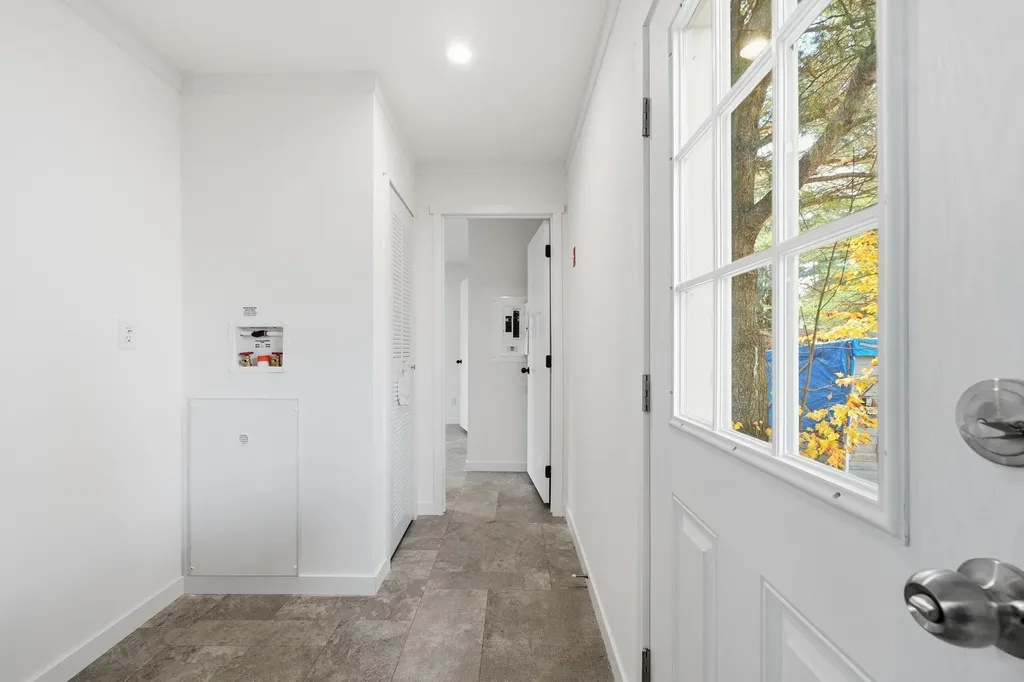 8 Victoria Drive Waterville ME 04901
