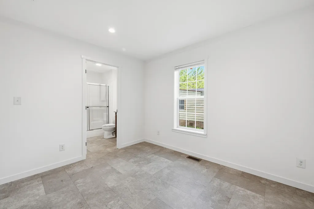 8 Victoria Drive Waterville ME 04901