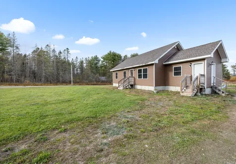 307 Lebanon Road Winterport ME 04496