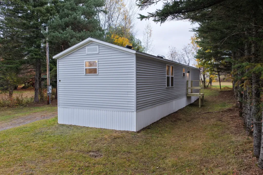 48 Bushey Street Ashland ME 04732