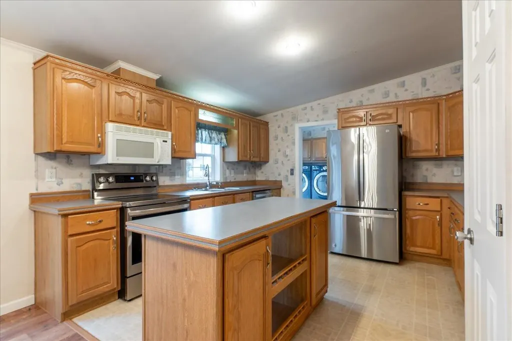 473 New England Road Searsmont ME 04973