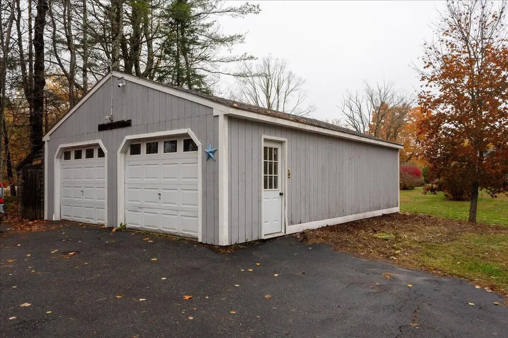 473 New England Road Searsmont ME 04973