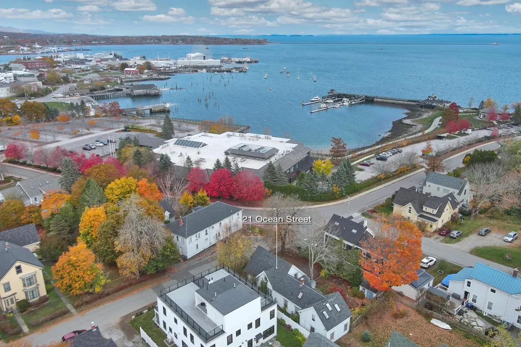 21 Ocean Street Rockland ME 04841
